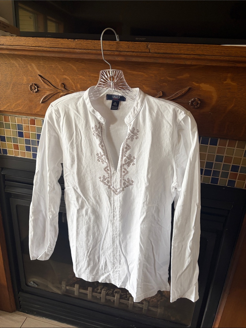 Chaps Women’s White Long-Sleeve Embroidered Tunic Shirt